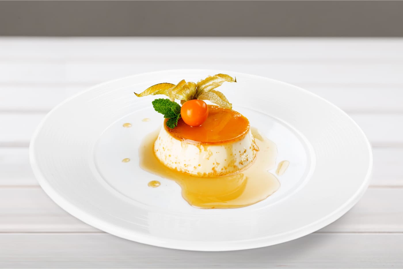 caramel-custard-with-cream-topping
